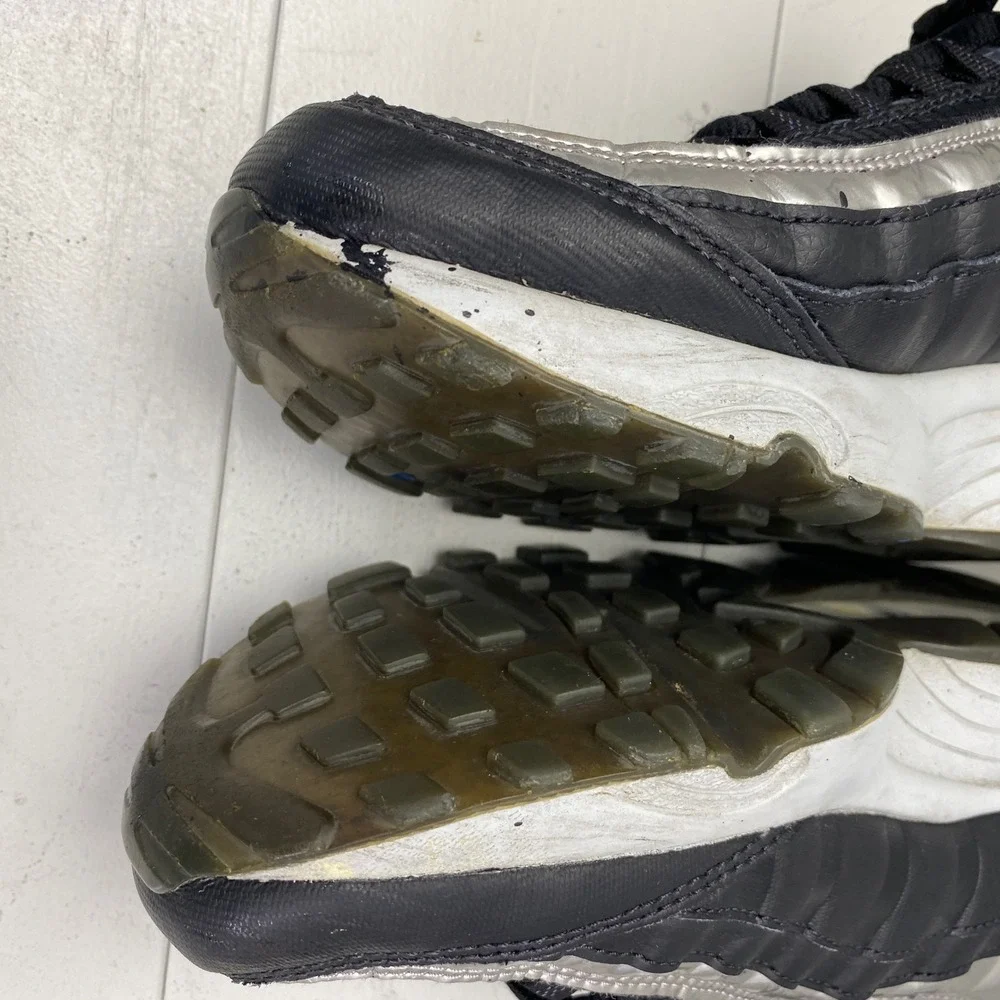 Nike Air Max 95 GS Black Metallic Silver Sneakers Kids Mens Size 6.5Y AT8091-001